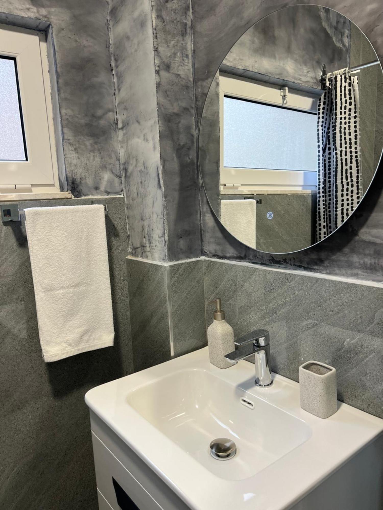 Boho Cane Apartment Тирана Екстер'єр фото