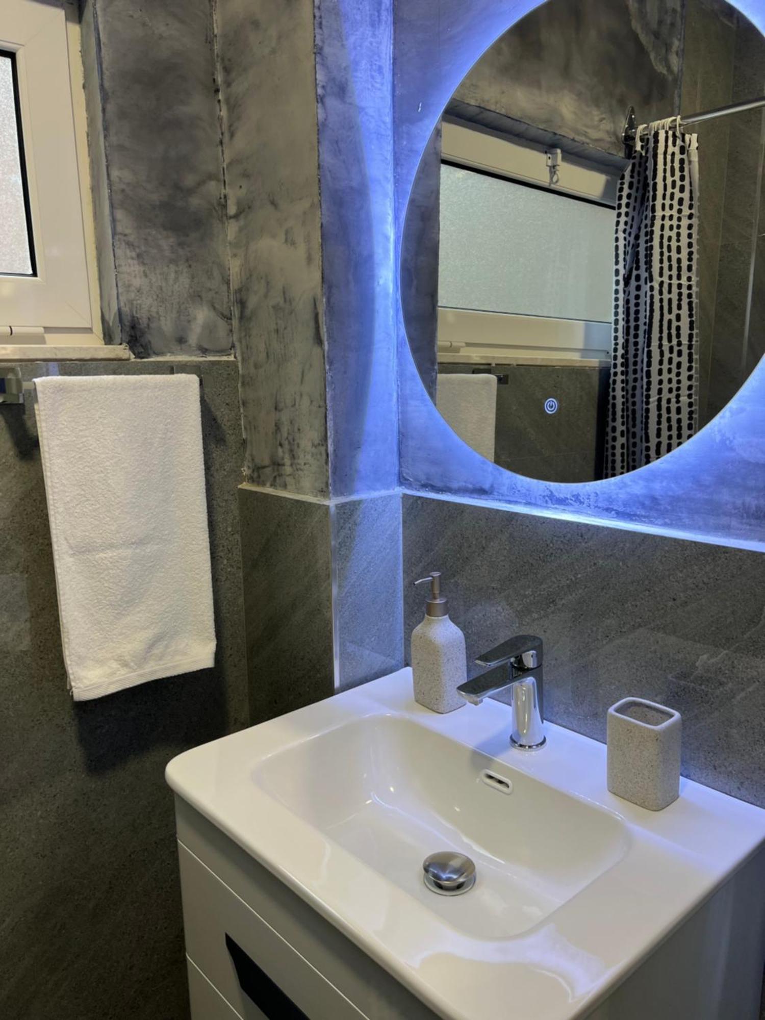 Boho Cane Apartment Тирана Екстер'єр фото