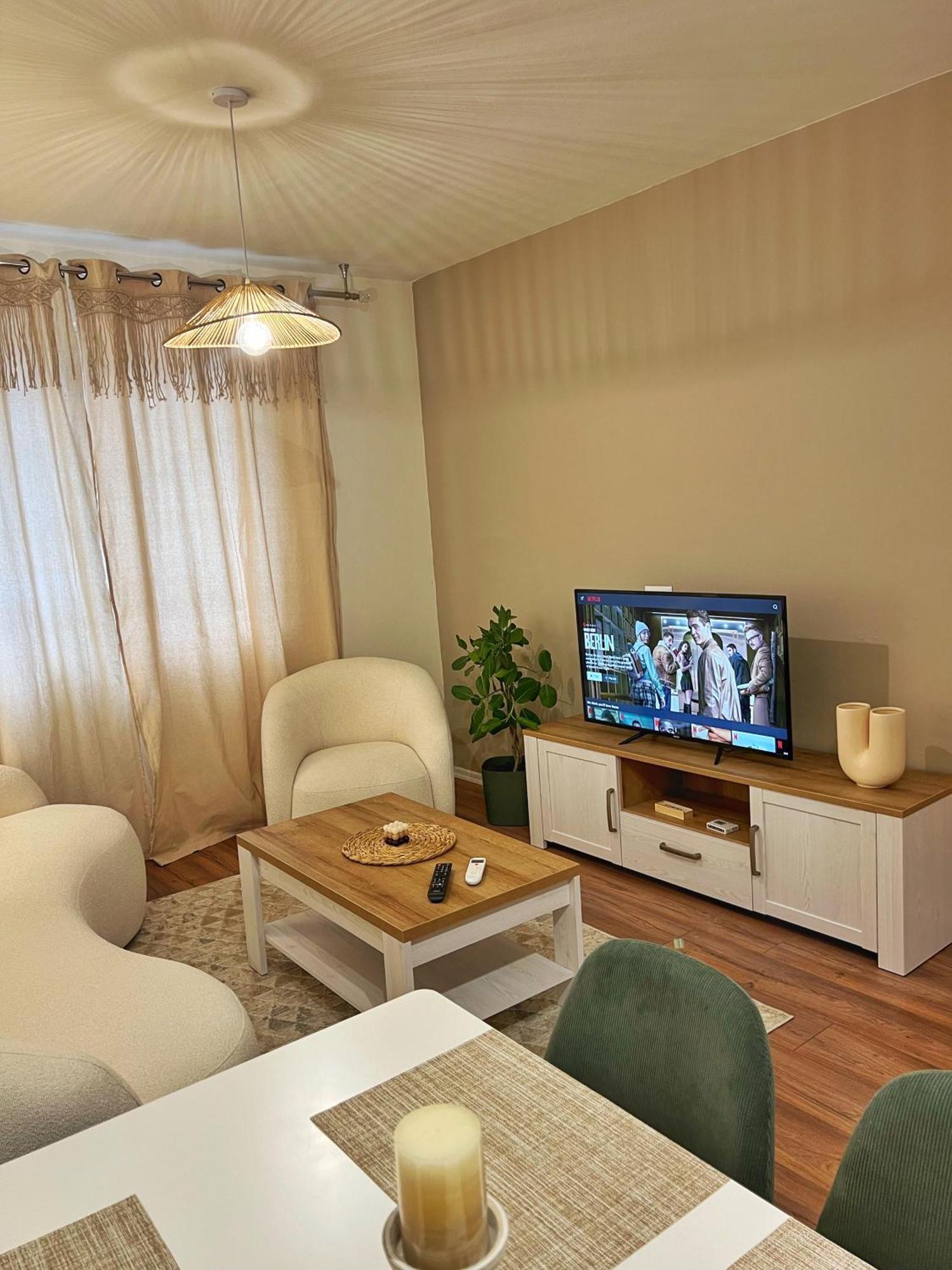 Boho Cane Apartment Тирана Екстер'єр фото