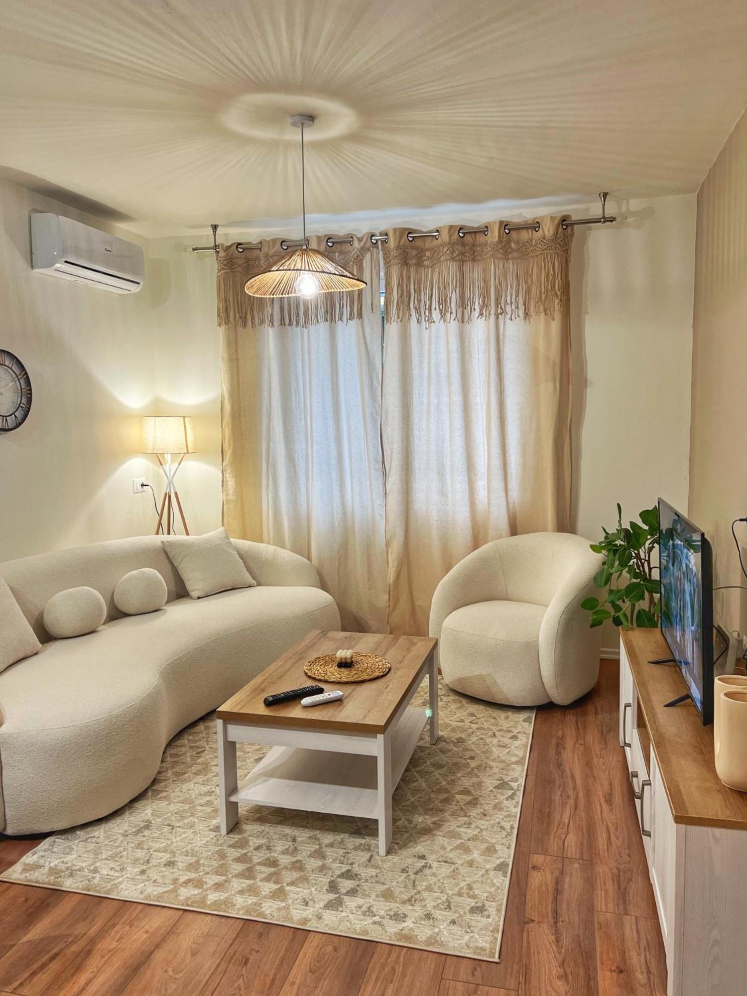 Boho Cane Apartment Тирана Екстер'єр фото